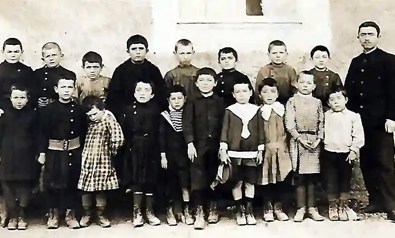 ecole-deleuze-classe-saint-hilaire-patrimoine