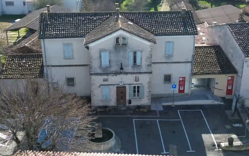 place-eugene-daufes-aerien-saint-hilaire-patrimoine