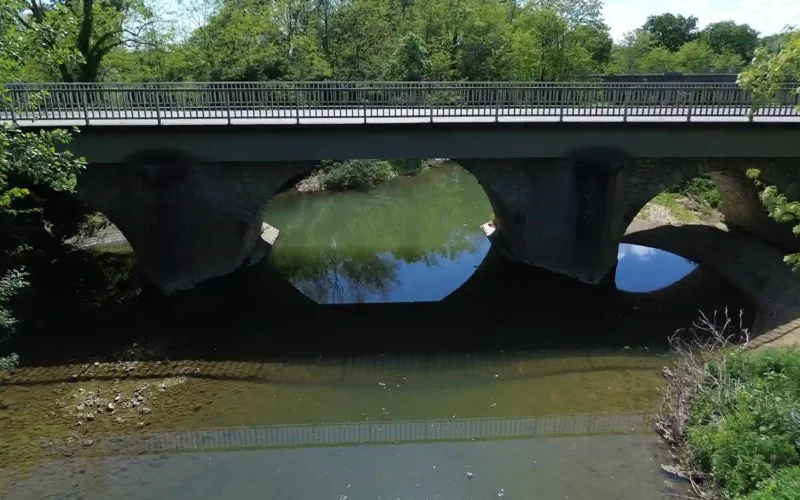 place-pont-avene-riviere-saint-hilaire-patrimoine place-pont-avene-riviere-saint-hilaire-patrimoine