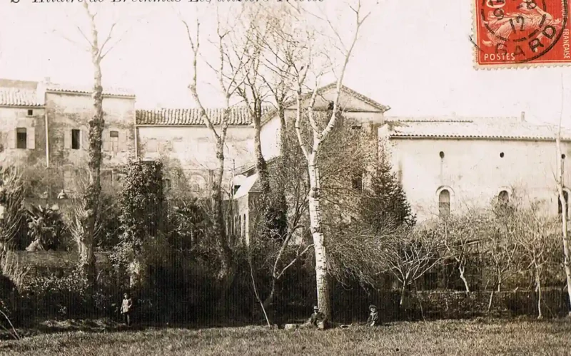 tribies-hameau-facade-ancien-saint-hilaire-patrimoine